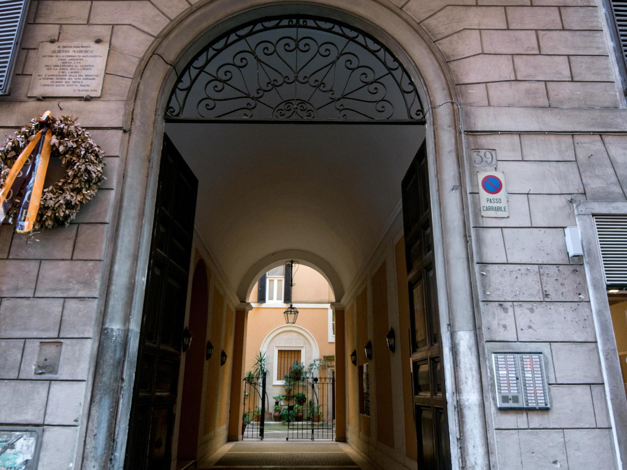 Assunta Domus Rom